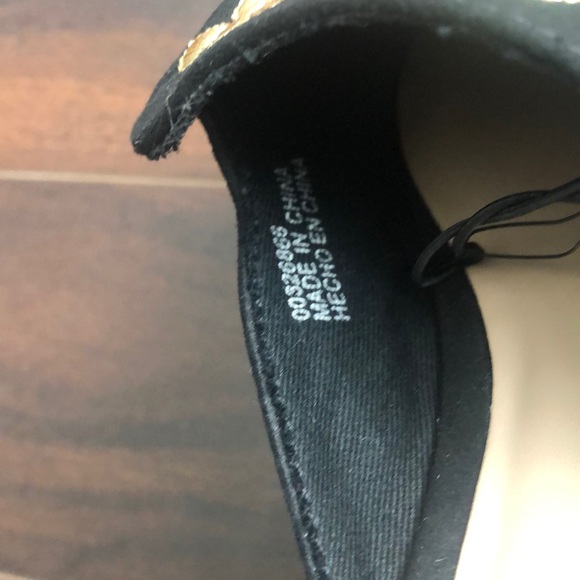 Forever 21 Pointed toe flat shoe - Picture 4 of 6